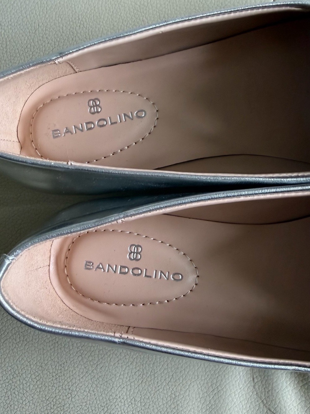 Bandolino silver Metallic Bow Loafers for Women - Picture 4 of 4
